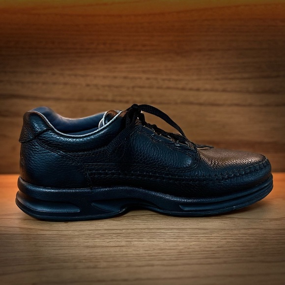 Clarks Black Leather Caribou Men Shoe / Size 8 - Picture 14 of 16